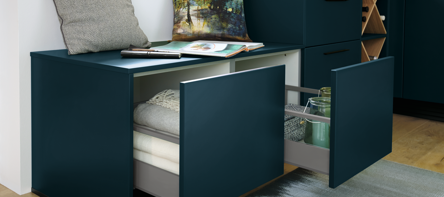 Tiefblau samtmatt AFP